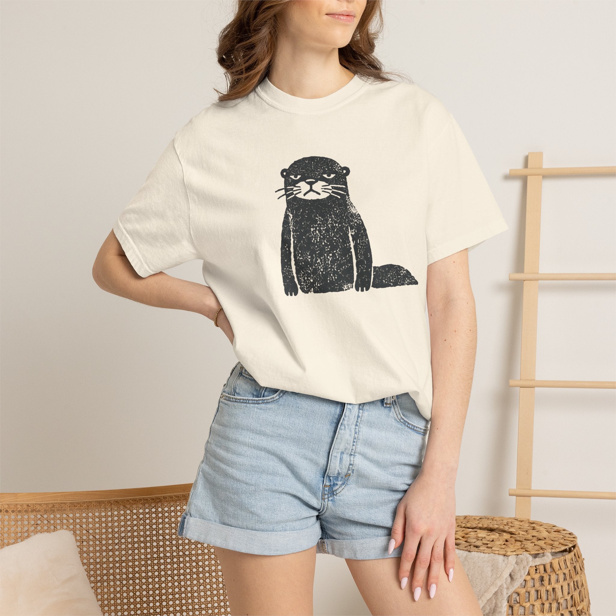 Otter Graphic T-Shirt